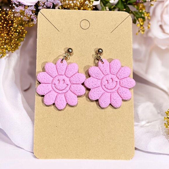 Smiley Face Flowers Polymer Clay Dangle Earrings- Pink - Picture 2 of 2